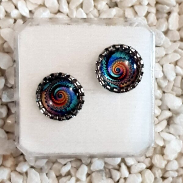 Spirálové puzetové náušnice barevné