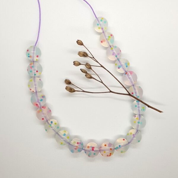 Puntíkované silikonové korále