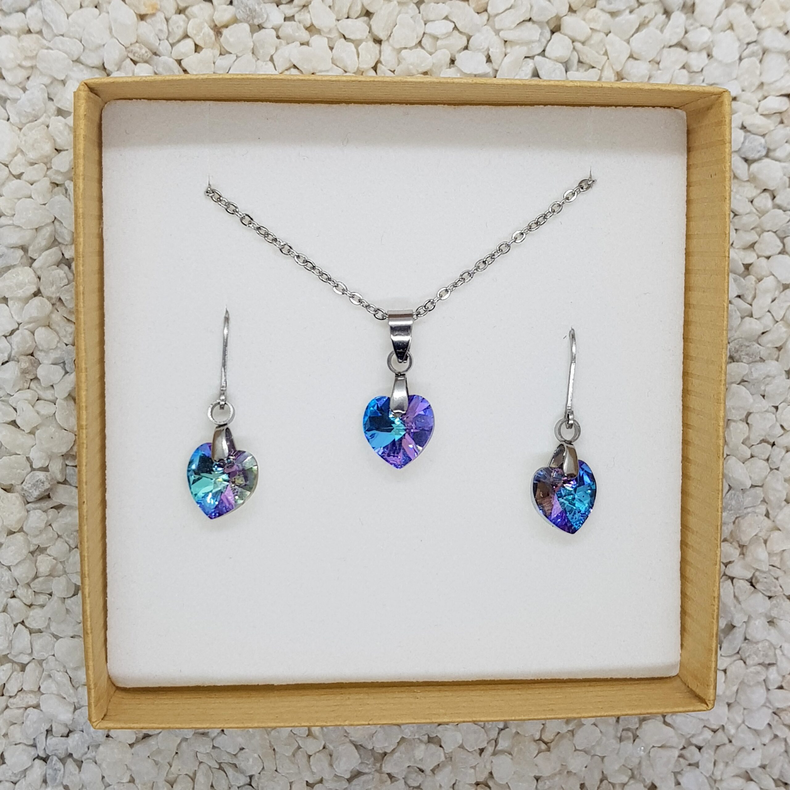 SRDÍČKOVÁ SOUPRAVA V BARVÁCH LEDOVÉHO KRÁLOVSTVÍ