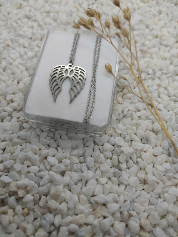 Řetízek s andělskými křídly